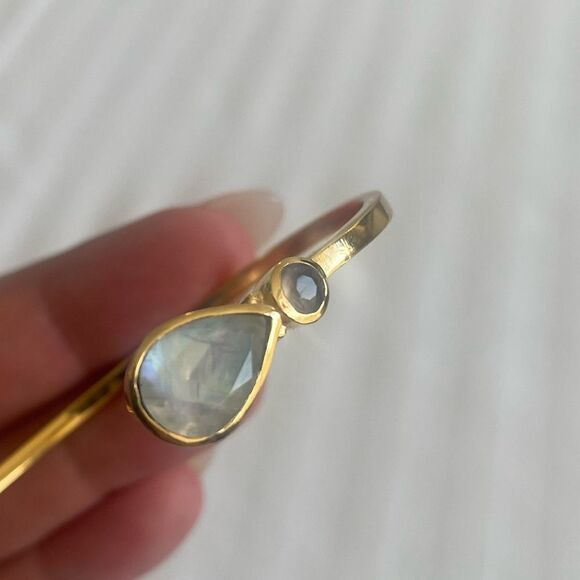 Moonstone bangle  - Picture 5 of 5
